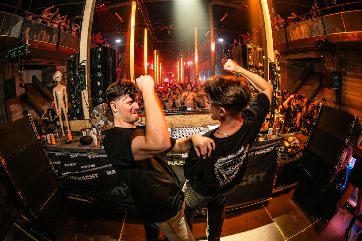 Loading... just a sec